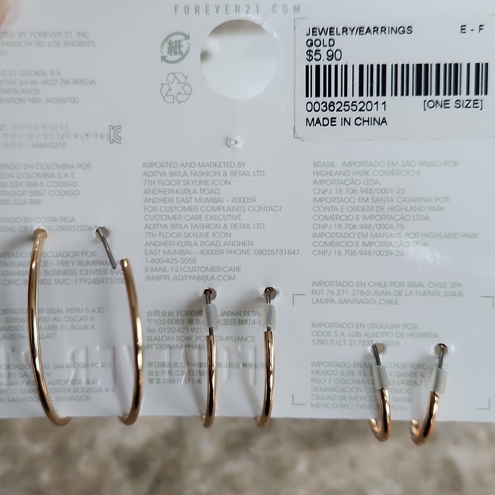 Elegant Gold and Silver Hoop Earrings Set - Picture 5 of 6